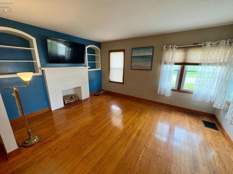 89 S Marion Street, Bloomville, OH 44818 Photo 7