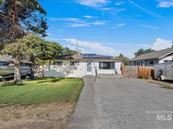 319 Tyler St, Twin Falls, ID 83301