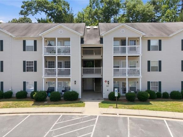903 Hanahan Court , Unit 2A, Greensboro, NC 27409