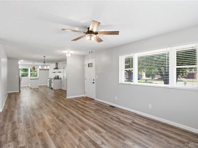 163 Mark Lane, Fairborn, OH 45324 Photo 7