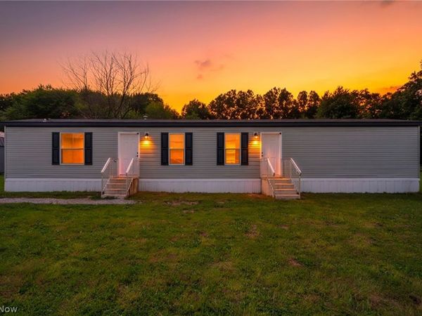 10564 S Duck Creek Road, Salem, OH 44460