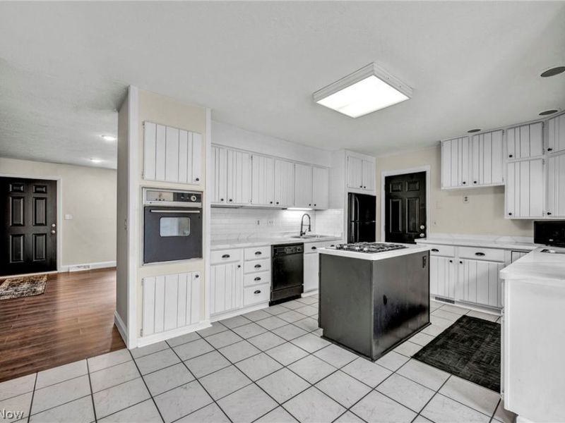 57 Coventry Drive, Painesville, OH 44077 Photo 12