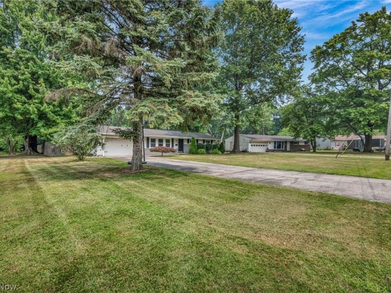 57 Coventry Drive, Painesville, OH 44077 Photo 2