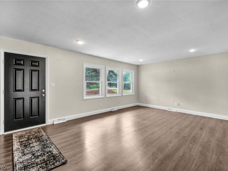 57 Coventry Drive, Painesville, OH 44077 Photo 7