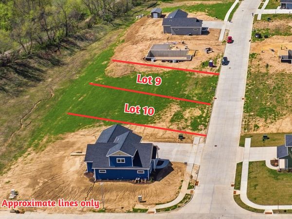 Lot 10 Tiffany Court, Dubuque, IA 52001