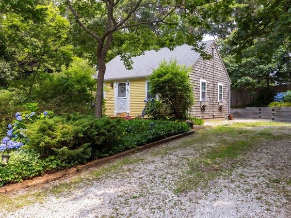 22 Country Lane, Chatham, MA 02659