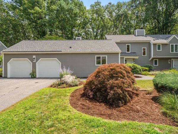 3 Steepletree Lane, Unit 3, Wayland, MA 01778