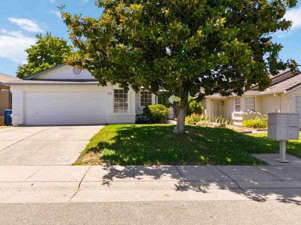 8640 Travary, Antelope, CA 95843