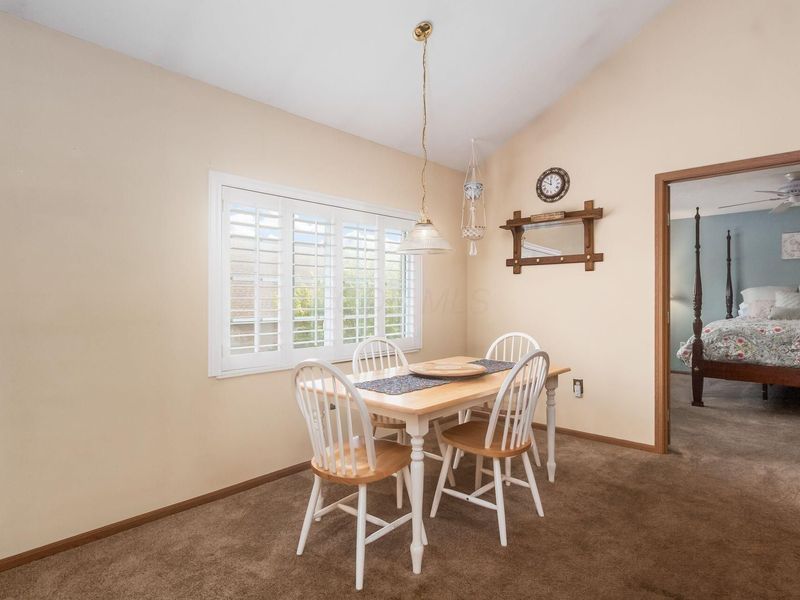 1911 Farmbrook Circle S, Unit 14, Grove City, OH 43123 Photo 18