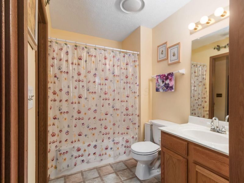 1911 Farmbrook Circle S, Unit 14, Grove City, OH 43123 Photo 19