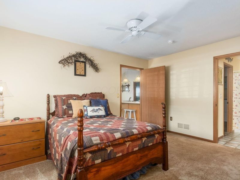 1911 Farmbrook Circle S, Unit 14, Grove City, OH 43123 Photo 23