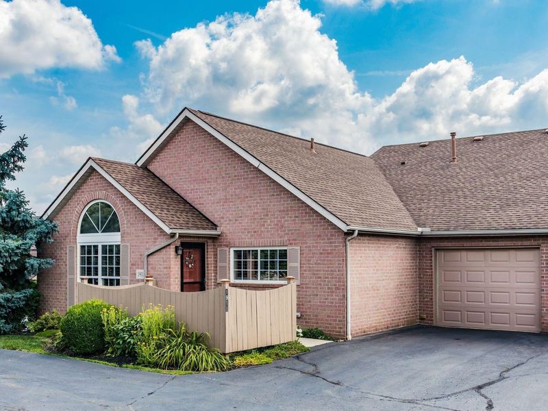 1911 Farmbrook Circle S, Unit 14, Grove City, OH 43123 Photo 32