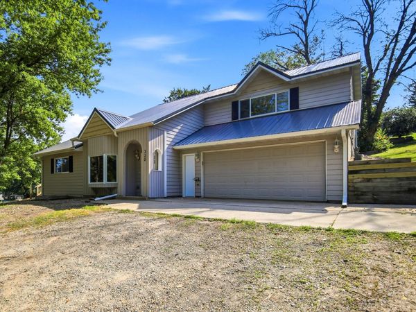 320 Jenny Lane, Owatonna, MN 55060