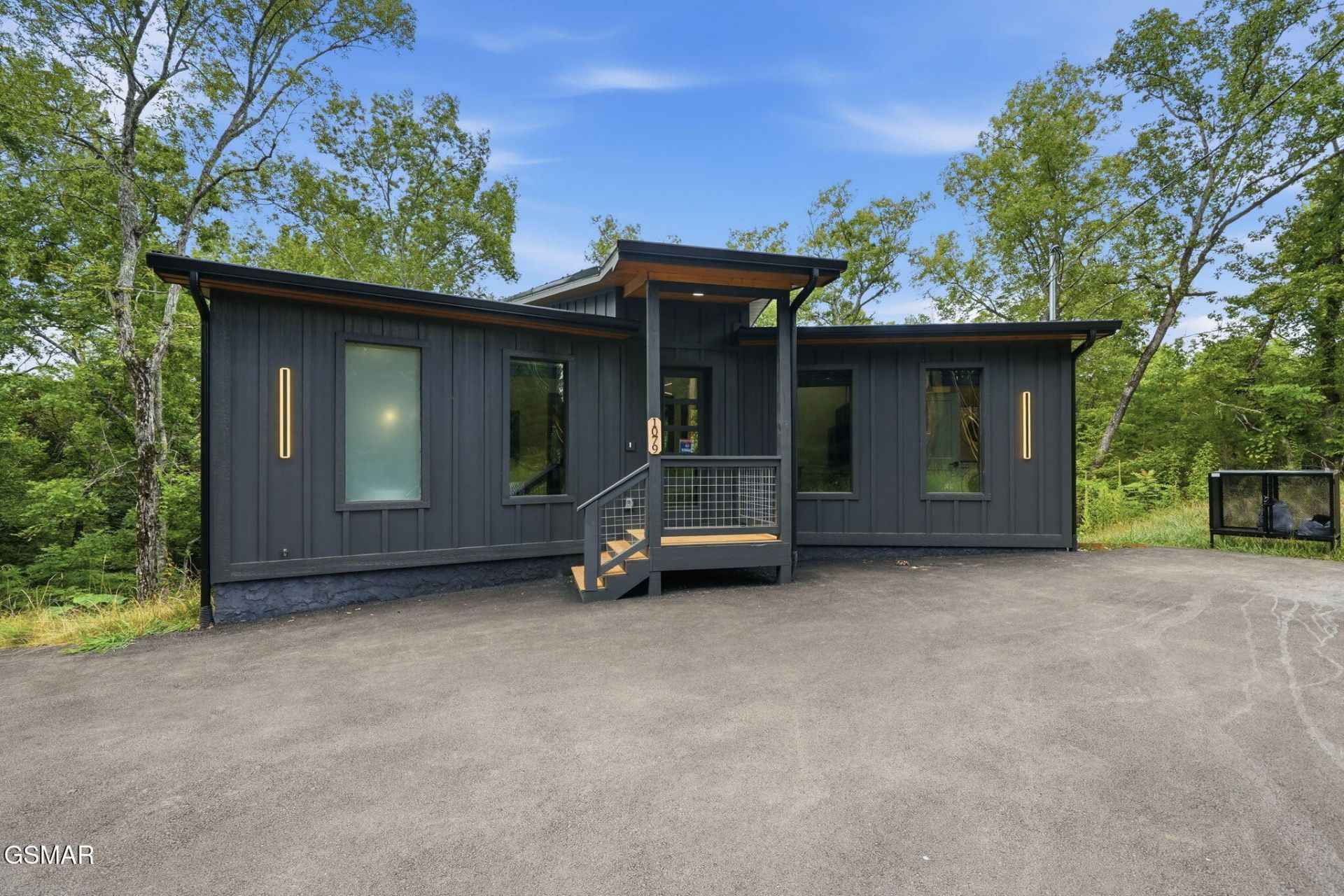 1079 Pleasure Road, Sevierville, TN 37876 Main Photo