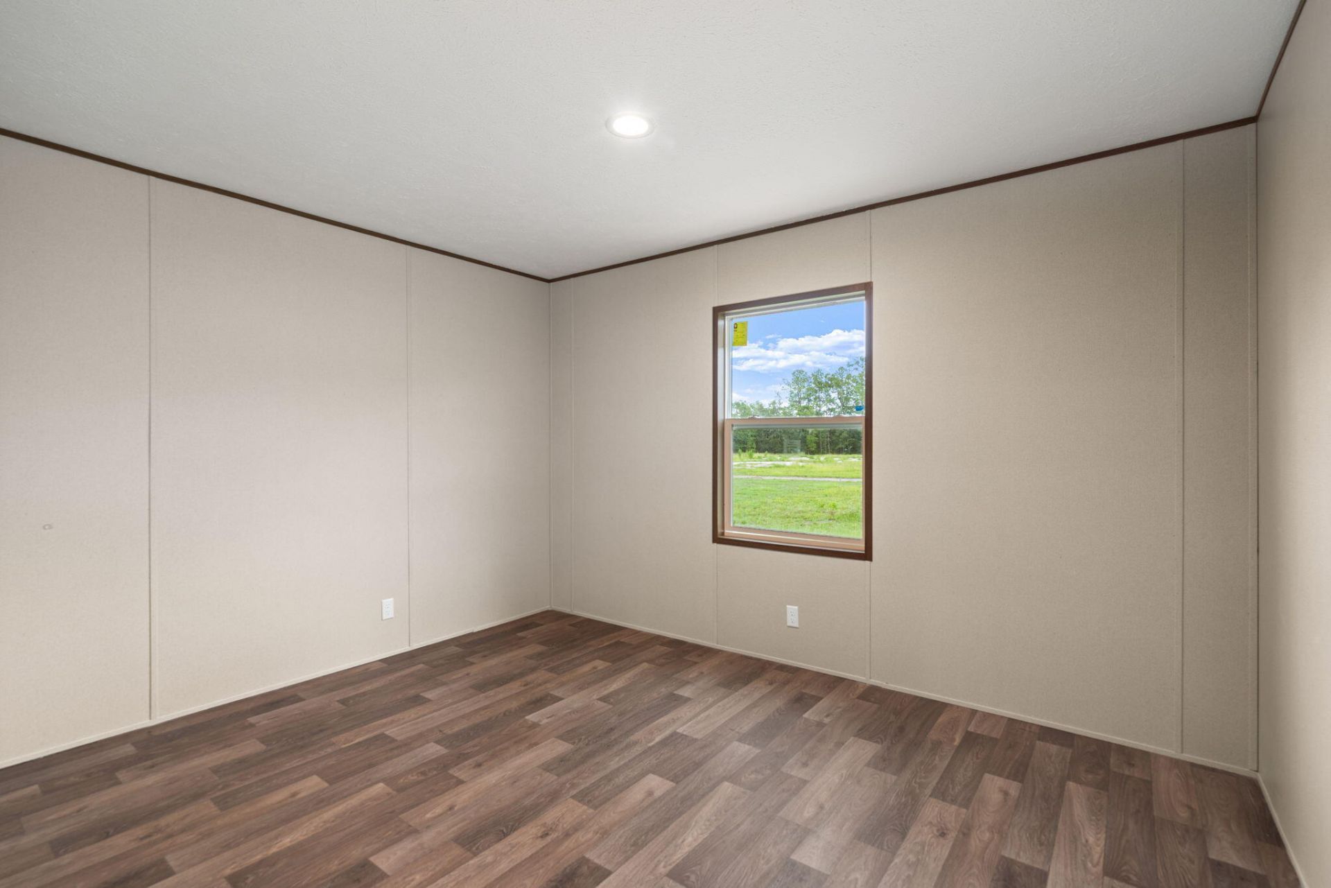 402 Marion Road Photo 23