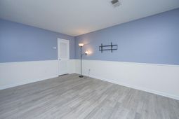 2494 Etiwan Avenue photo 4