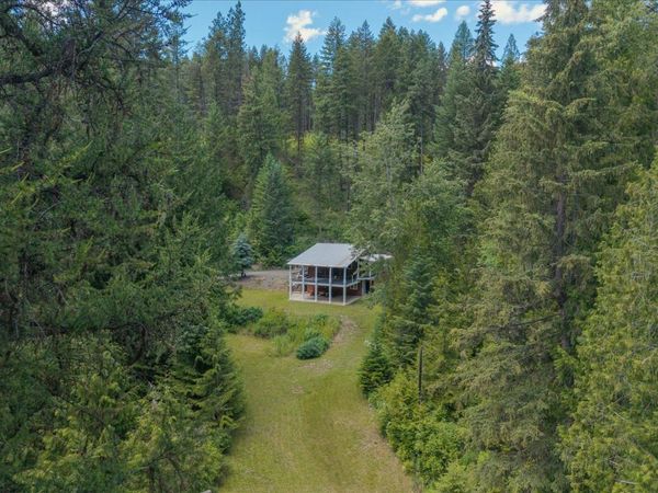 604 Deadman Creek Rd, Kettle Falls, WA 99141