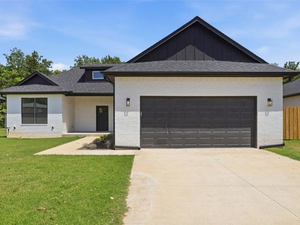 4208 N Shadybrook Drive, Midwest City, OK 73110