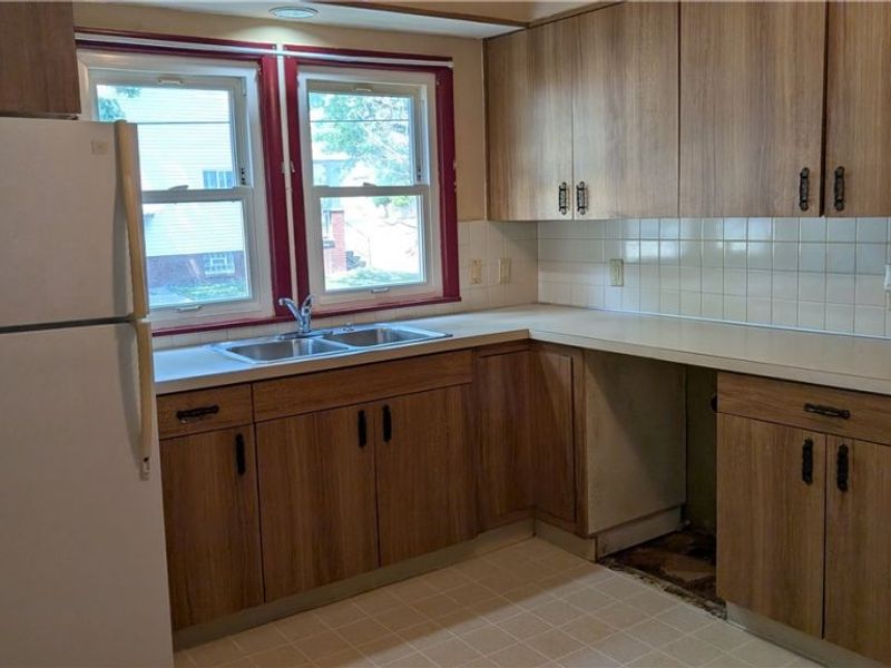 4164 W 50th Street, Cleveland, OH 44144 Photo 5