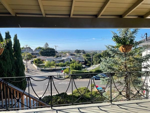 1701 Hillman Avenue, Belmont, CA 94002
