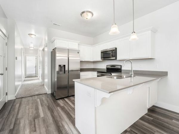 372 W 750 N, Unit 372, Vineyard, UT 84059