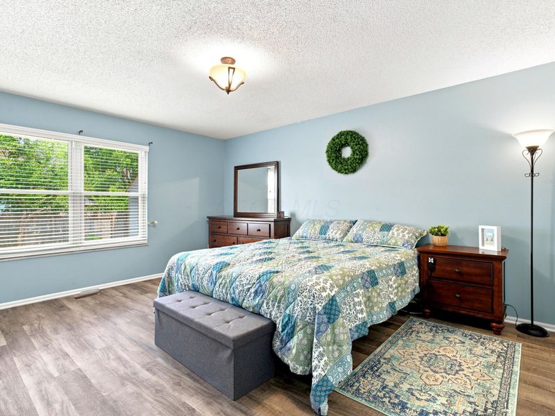 6312 Youngland Drive, Columbus, OH 43228 Photo 17