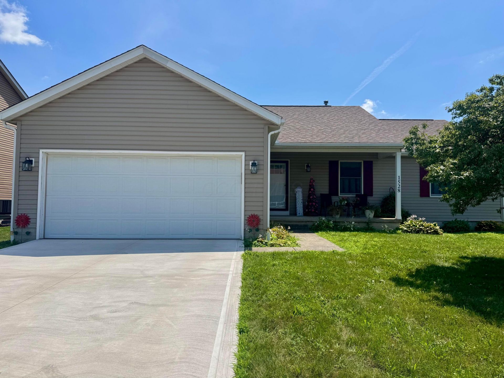 1528 Heatherview Lane, Heath, OH 43056 Main Photo