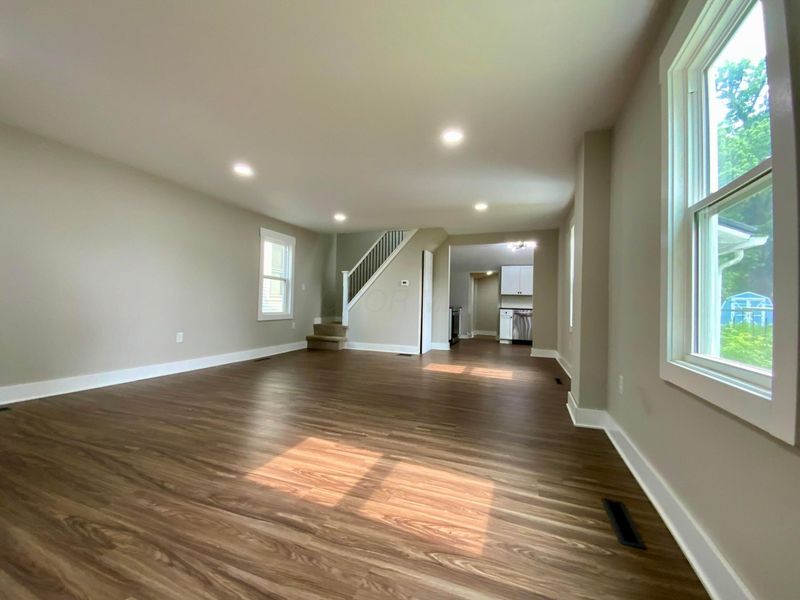 113 E Hamtramck Street, Unit 1/2, Mount Vernon, OH 43050 Photo 2