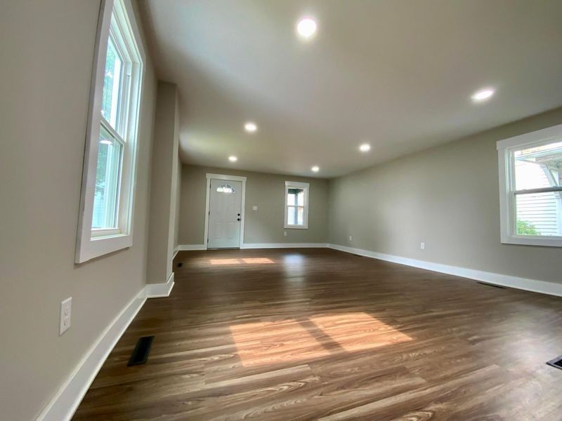 113 E Hamtramck Street, Unit 1/2, Mount Vernon, OH 43050 Photo 3