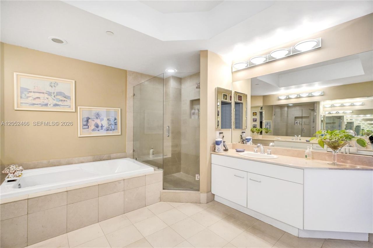 21150 Point Pl , Unit 805, Aventura, FL 33180 Photo