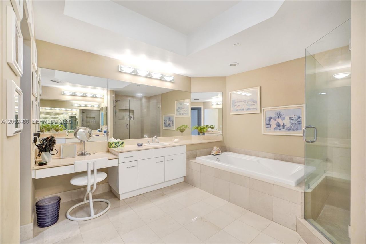 21150 Point Pl , Unit 805, Aventura, FL 33180 Photo