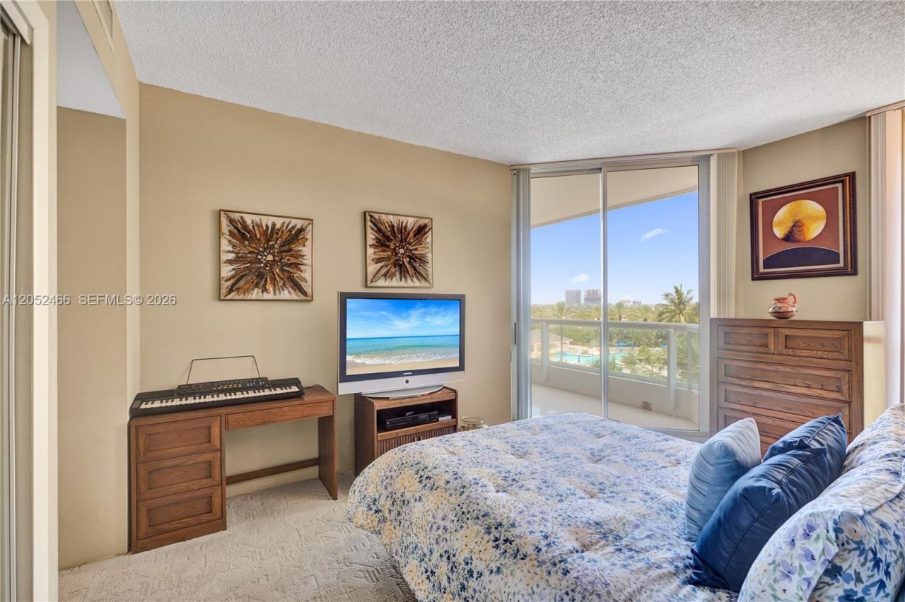 21150 Point Pl , Unit 805, Aventura, FL 33180 Photo