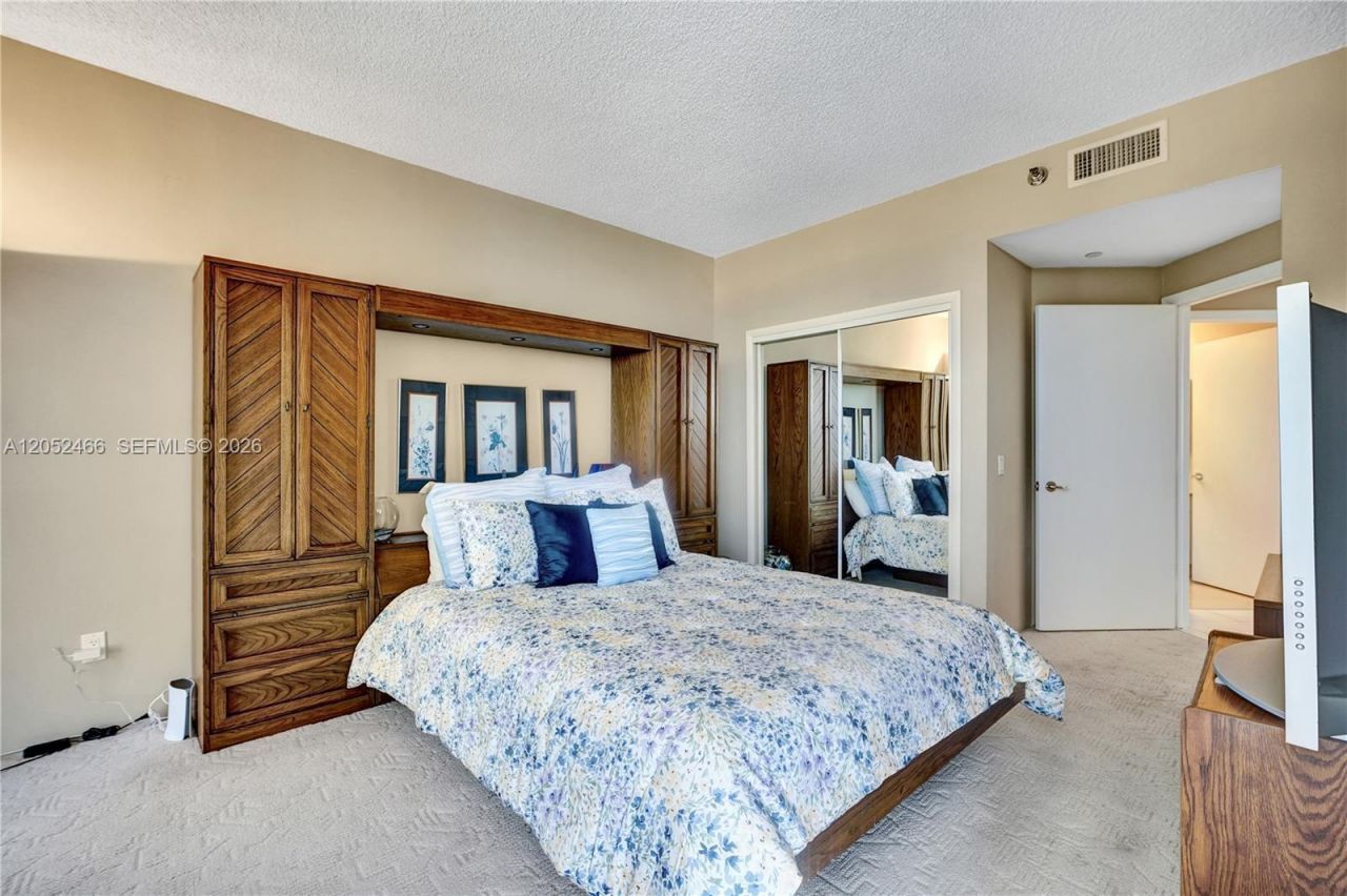 21150 Point Pl , Unit 805, Aventura, FL 33180 Photo