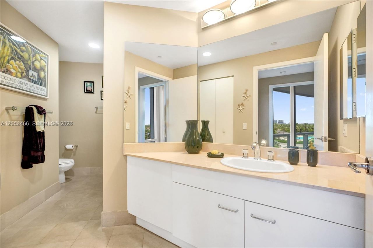 21150 Point Pl , Unit 805, Aventura, FL 33180 Photo