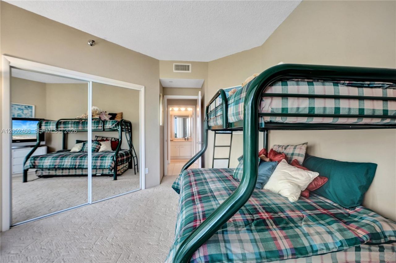 21150 Point Pl , Unit 805, Aventura, FL 33180 Photo