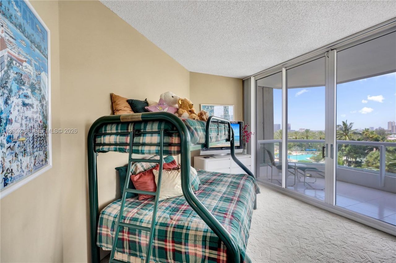21150 Point Pl , Unit 805, Aventura, FL 33180 Photo