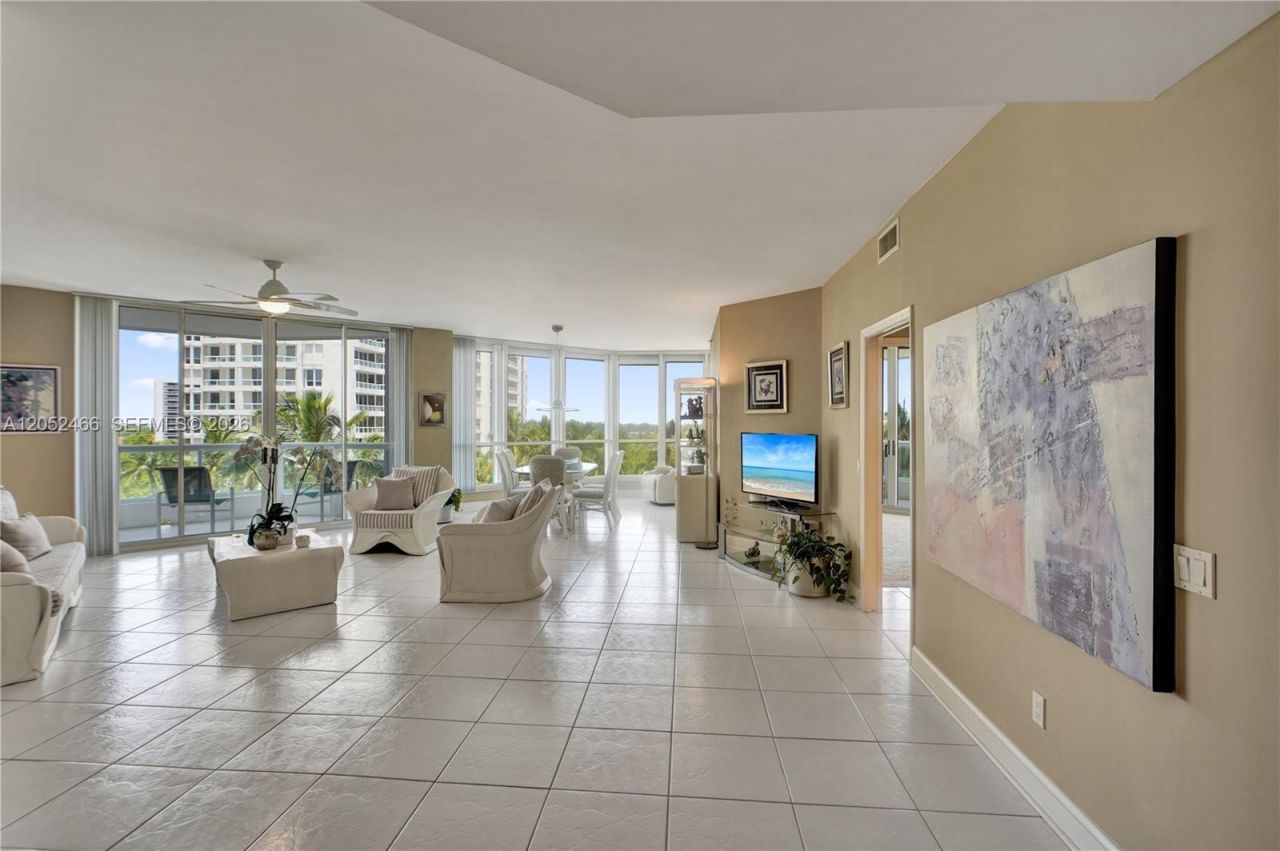 21150 Point Pl , Unit 805, Aventura, FL 33180 Photo