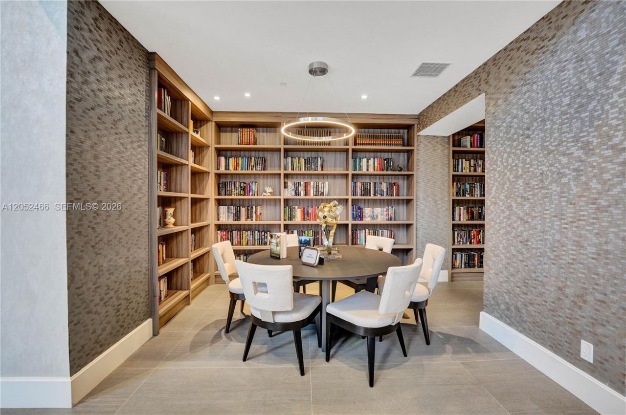 21150 Point Pl , Unit 805, Aventura, FL 33180 Photo