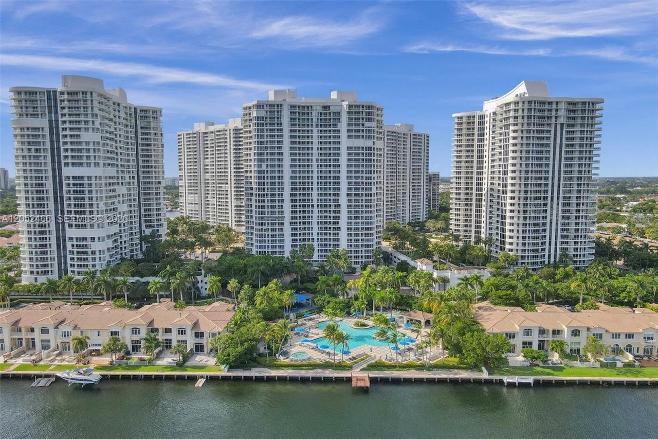 21150 Point Pl , Unit 805, Aventura, FL 33180 Photo