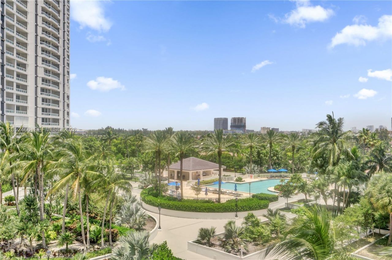 21150 Point Pl , Unit 805, Aventura, FL 33180 Photo