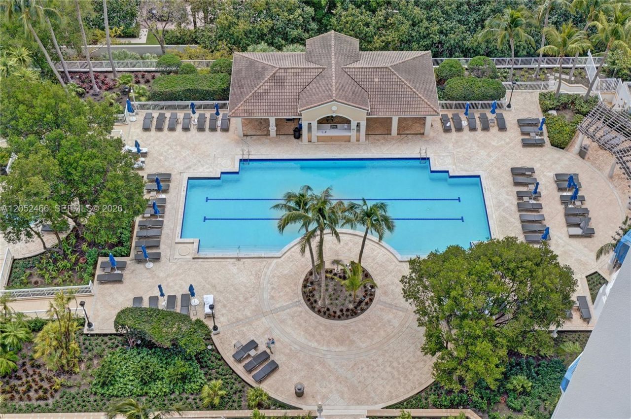 21150 Point Pl , Unit 805, Aventura, FL 33180 Photo