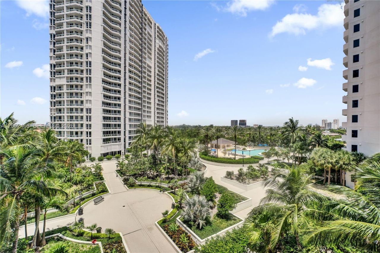 21150 Point Pl , Unit 805, Aventura, FL 33180 Photo