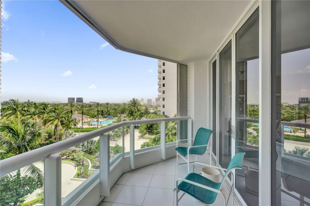 21150 Point Pl , Unit 805, Aventura, FL 33180 Photo