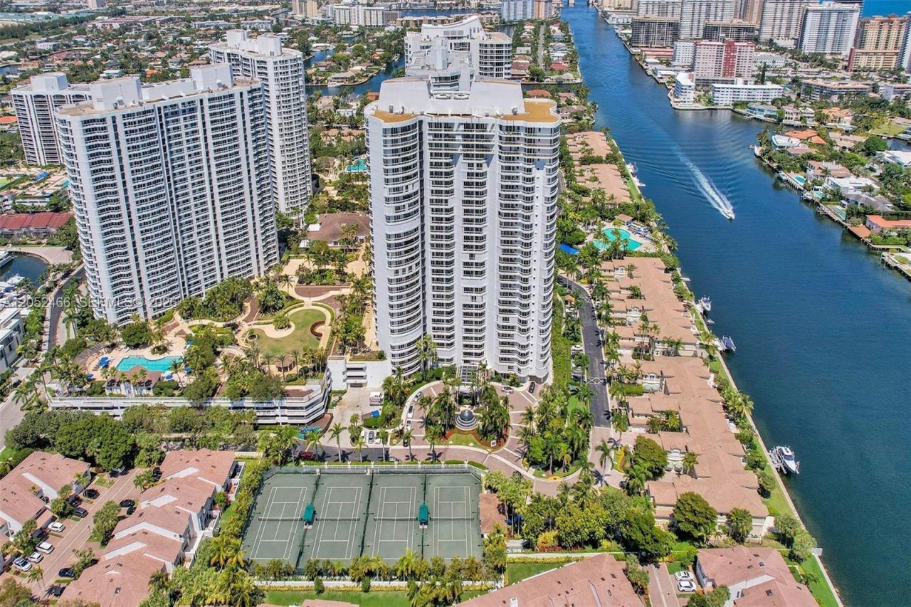 21150 Point Pl , Unit 805, Aventura, FL 33180 Photo