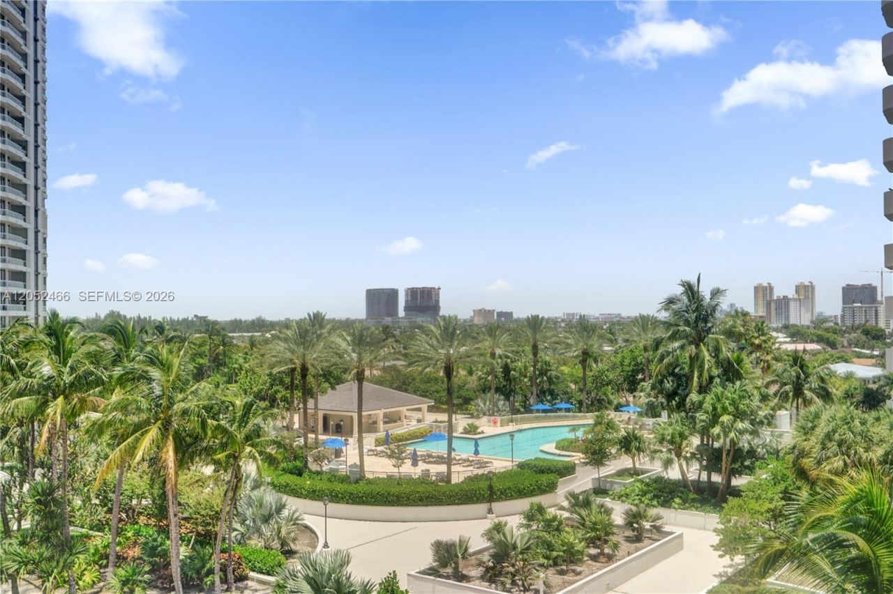 21150 Point Pl , Unit 805, Aventura, FL 33180 Photo