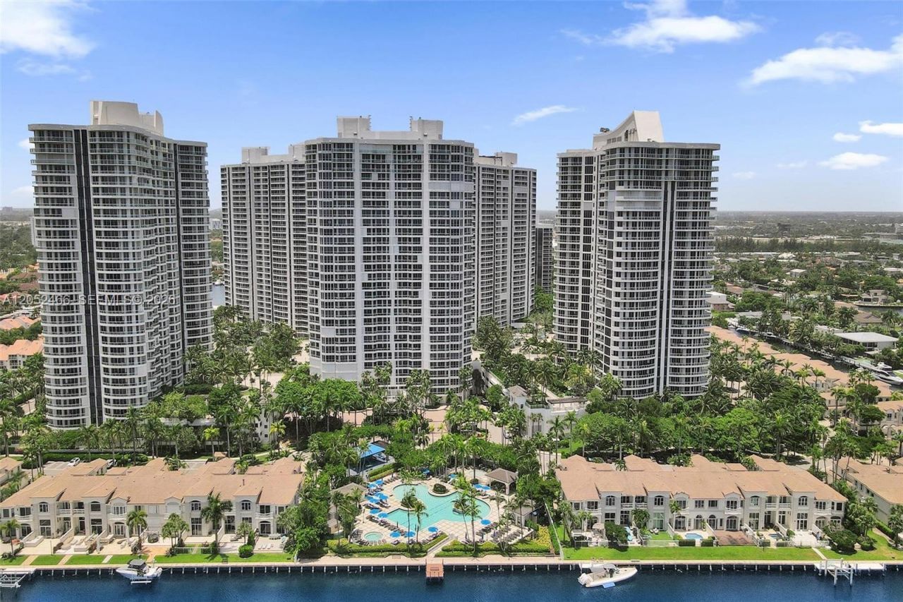 21150 Point Pl , Unit 805, Aventura, FL 33180 Photo