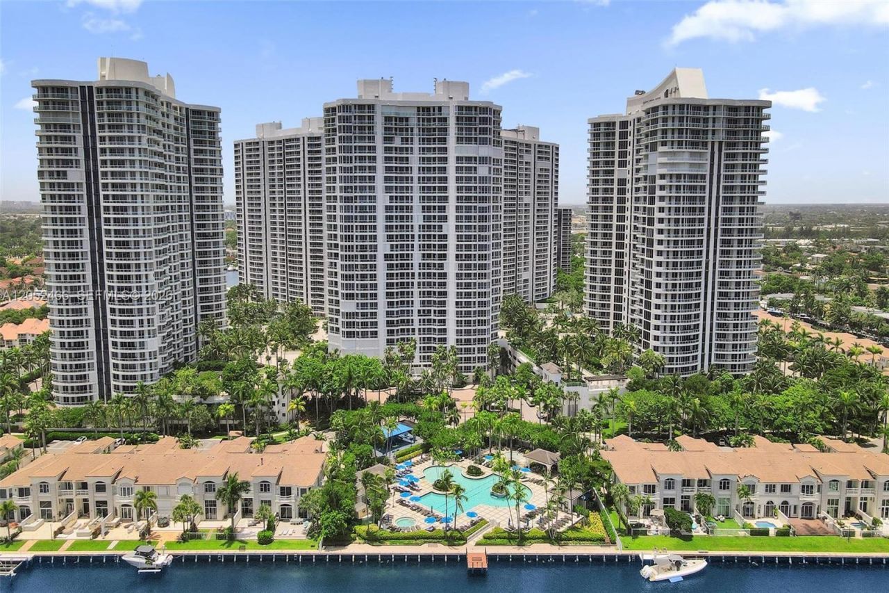 21150 Point Pl , Unit 805, Aventura, FL 33180 Photo