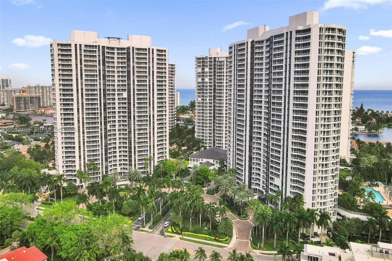 21150 Point Pl , Unit 805, Aventura, FL 33180 Photo