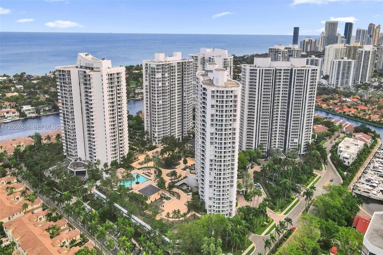 21150 Point Pl , Unit 805, Aventura, FL 33180 Photo