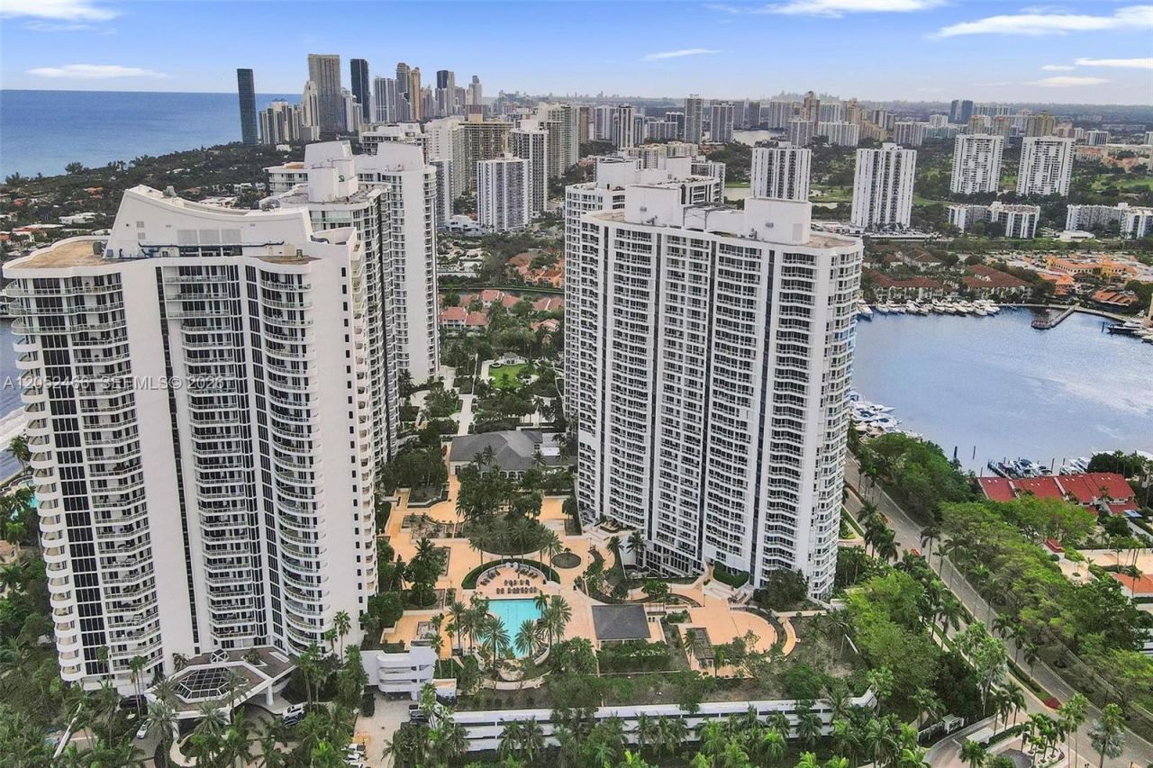 21150 Point Pl , Unit 805, Aventura, FL 33180 Photo